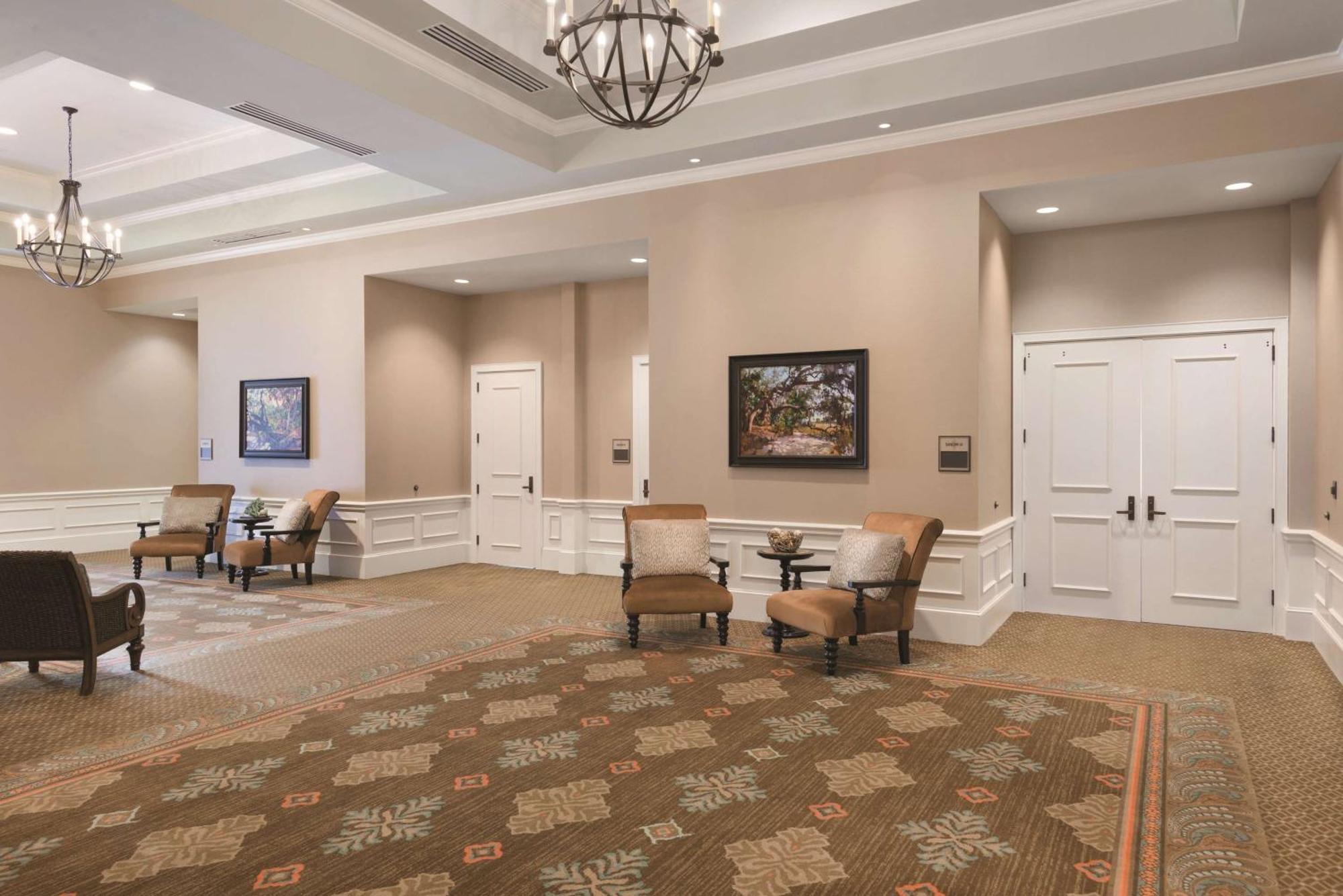 Embassy Suites Savannah Historic District Экстерьер фото