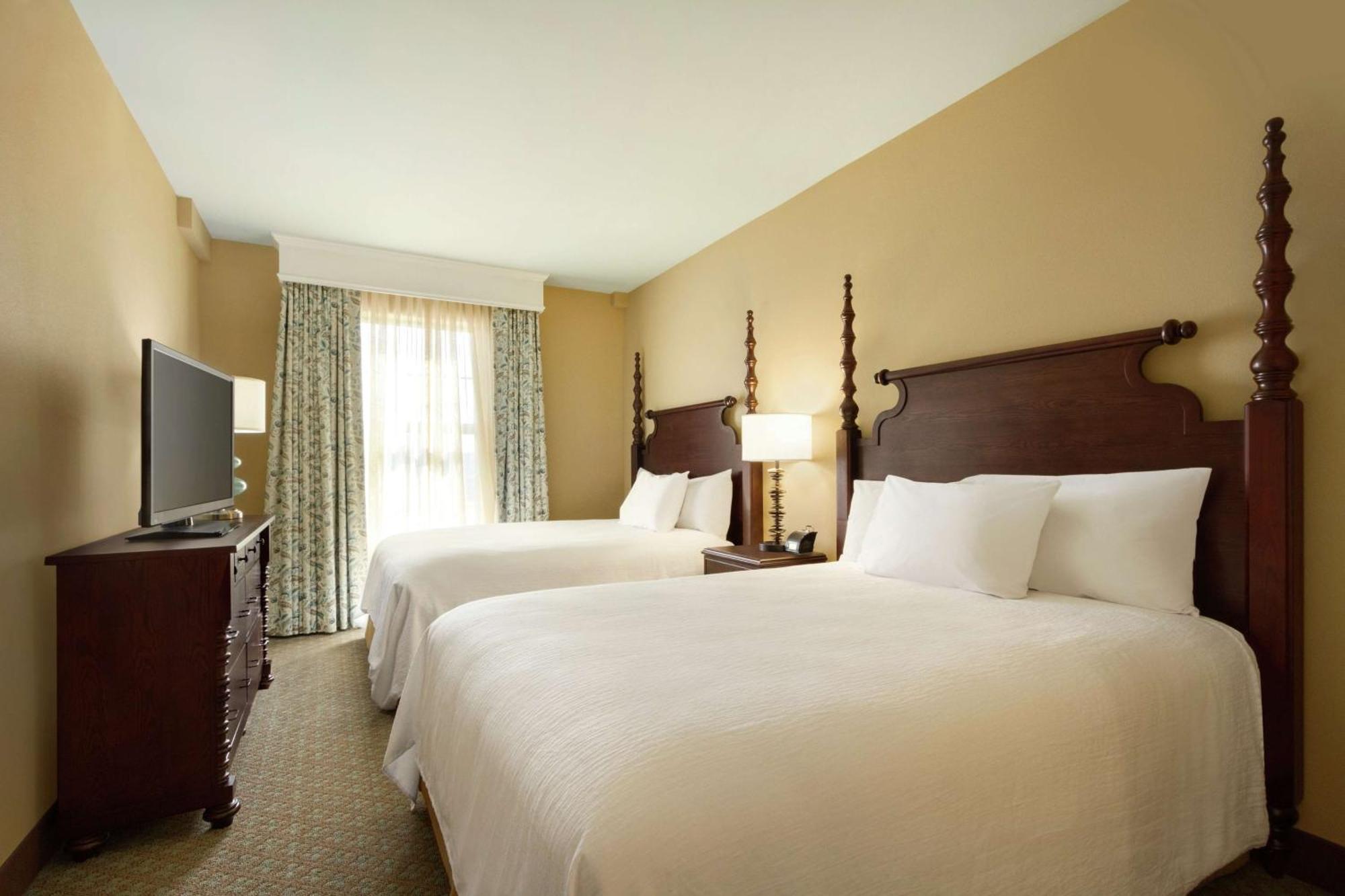 Embassy Suites Savannah Historic District Экстерьер фото