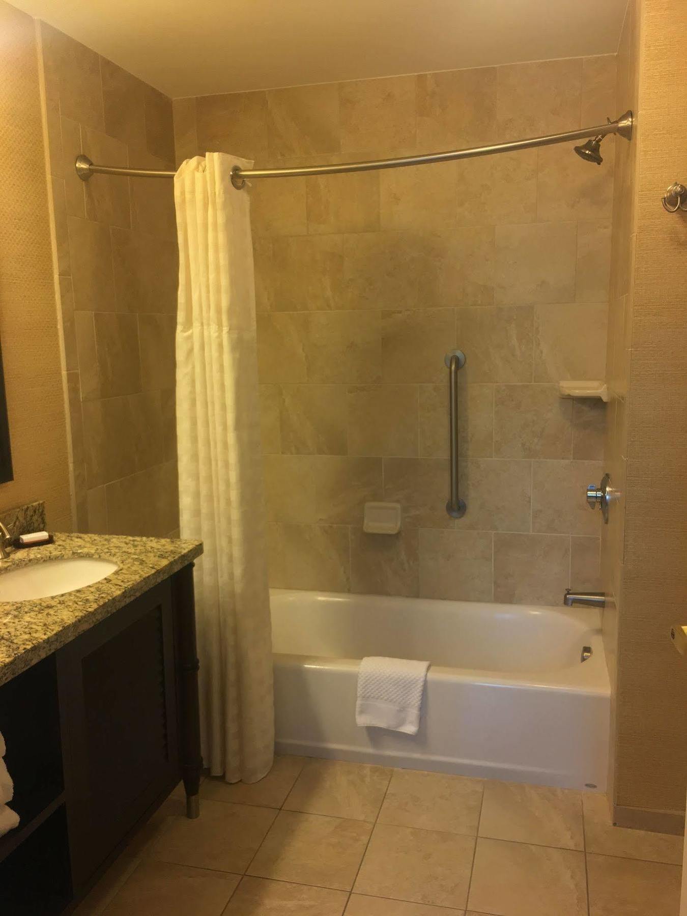 Embassy Suites Savannah Historic District Экстерьер фото